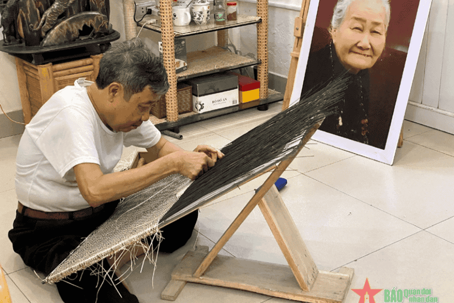 Nghệ nhân Nguyễn Văn Trung - người truyền cảm hứng nghề mây tre đan